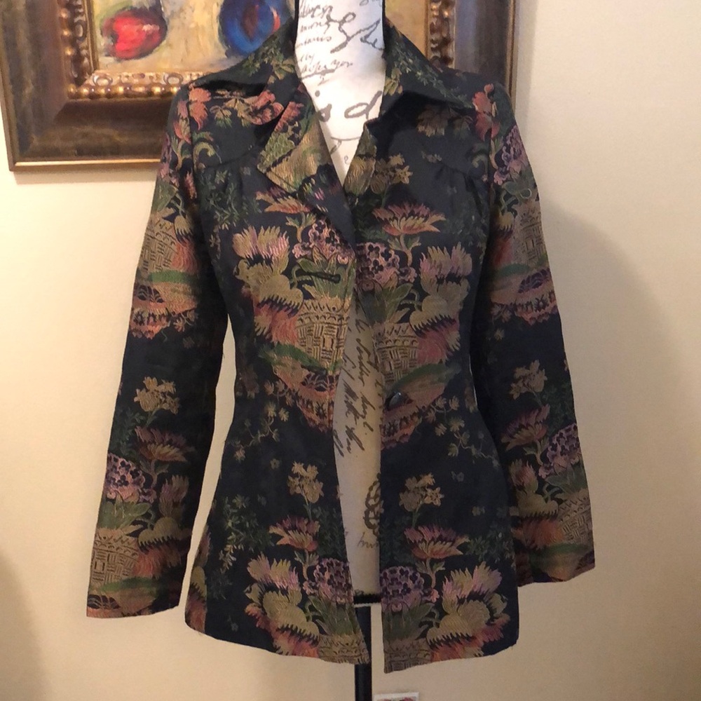 SOLD @Kah36 Cabi Brocade Asian inspired equestrian style one button jacket